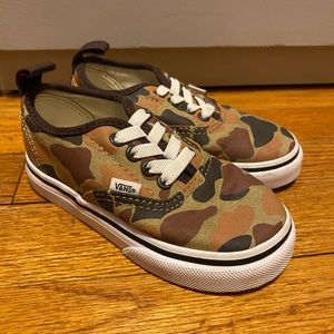 Toddler camo print vans slip on shoes
